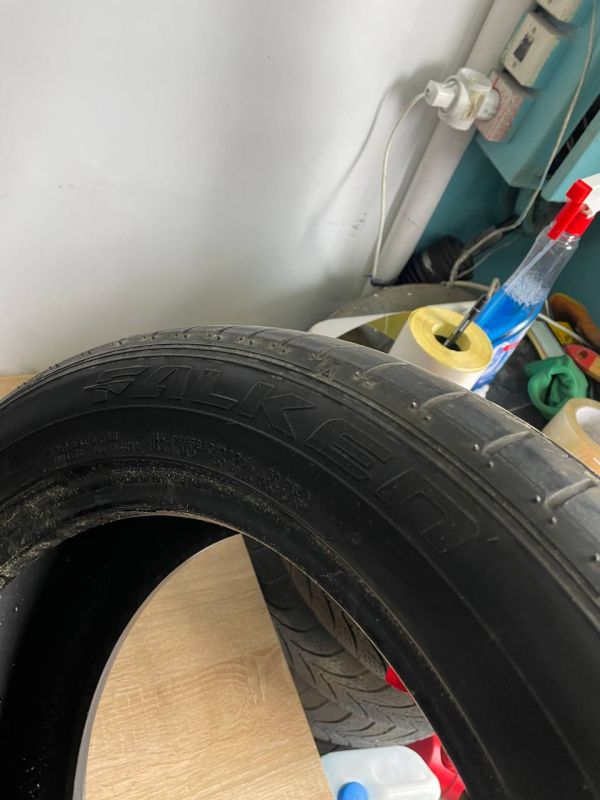 Шини пара Falken 225/50 r17 літо Гума