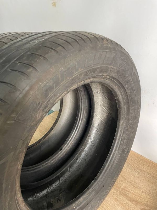 Шини пара Michelin 225/55 r16 літо Гума