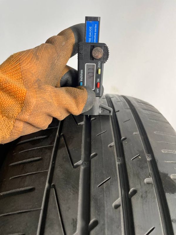 Шини пара Hankook 215/65 r17 літо Гума