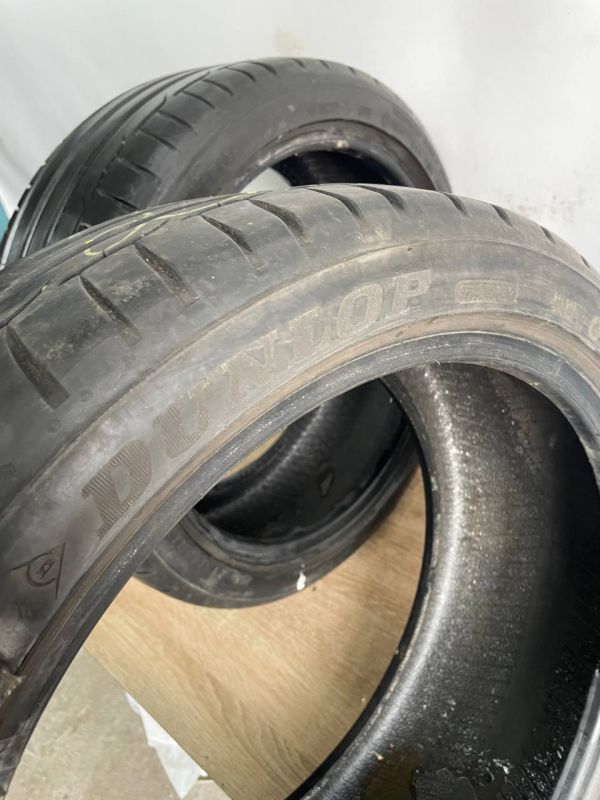 Шини пара Dunlop 215/40 r17 літо Гума