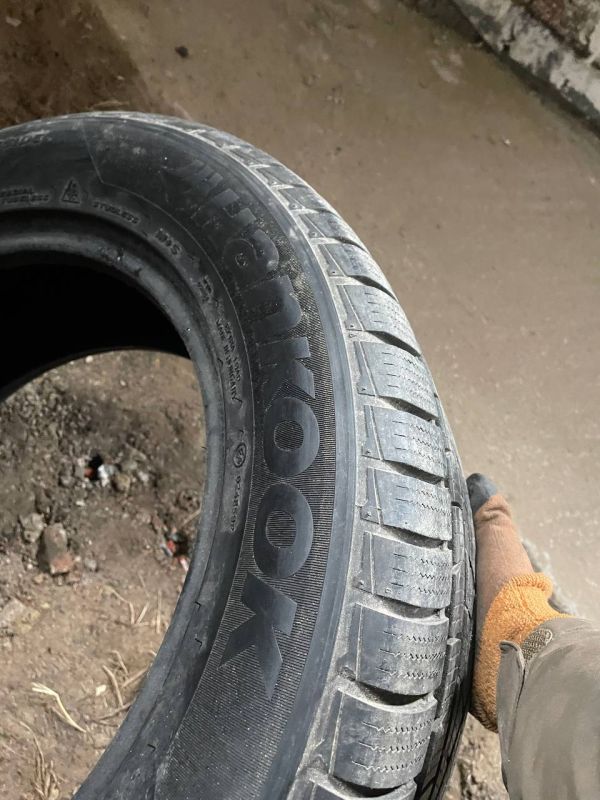Шина одіночка Hankook 255/55 r18 зима Гума