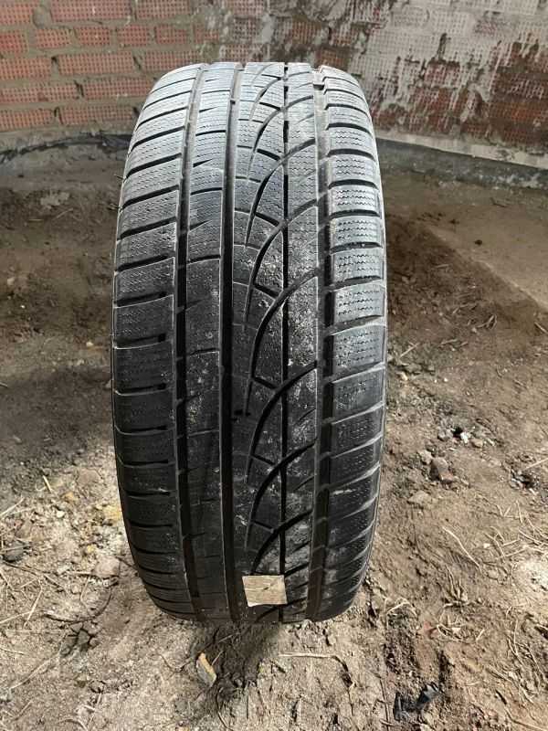 Шина одіночка Hankook 255/55 r18 зима Гума