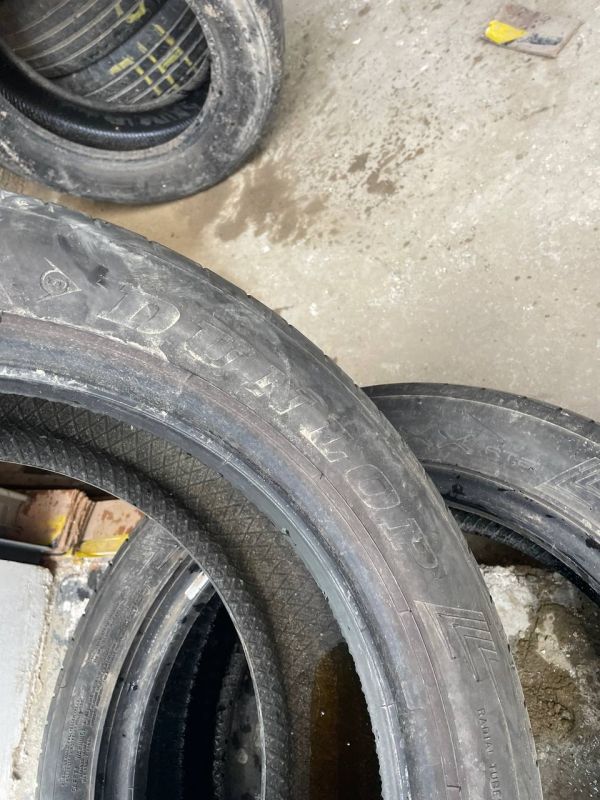 Шини пара Dunlop 225/50 r17 літо Гума