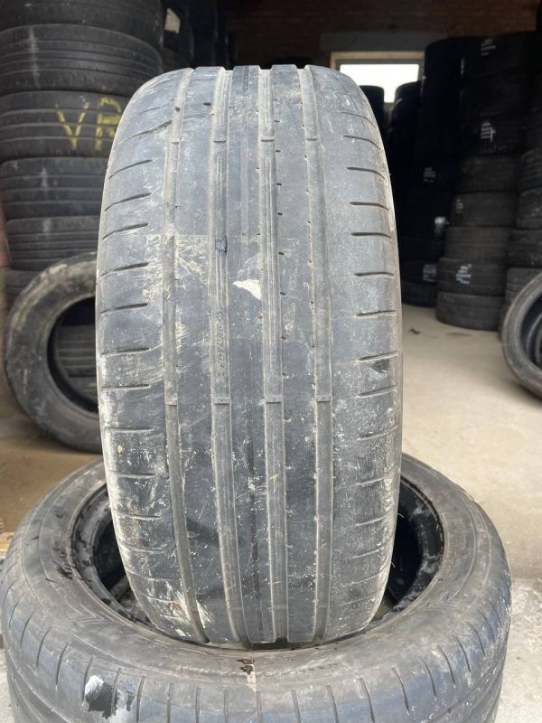 Шини пара Dunlop 225/50 r17 літо Гума