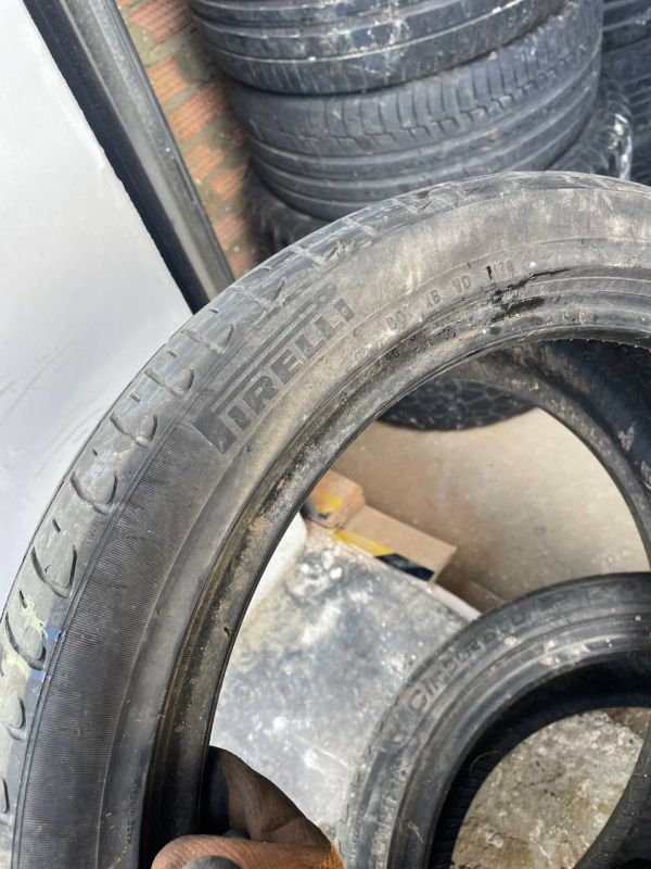 Шини пара Pirelli 245/40 r18 літо Гума