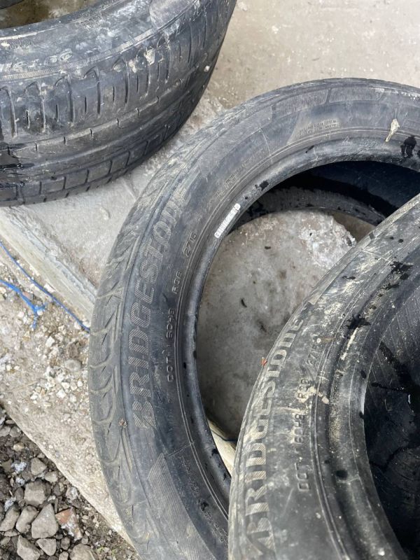 Шини пара Bridgestone 225/45 r17 літо Гума