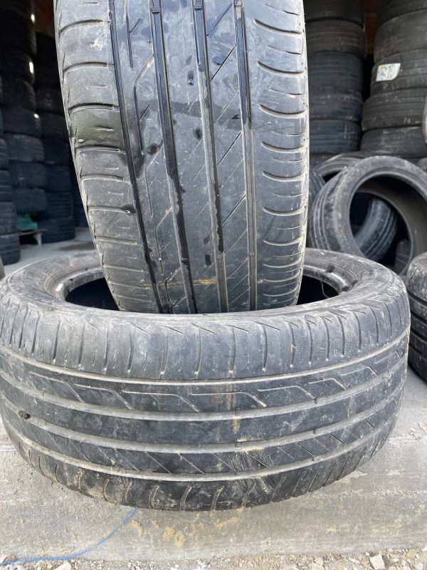 Шини пара Bridgestone 225/45 r17 літо Гума