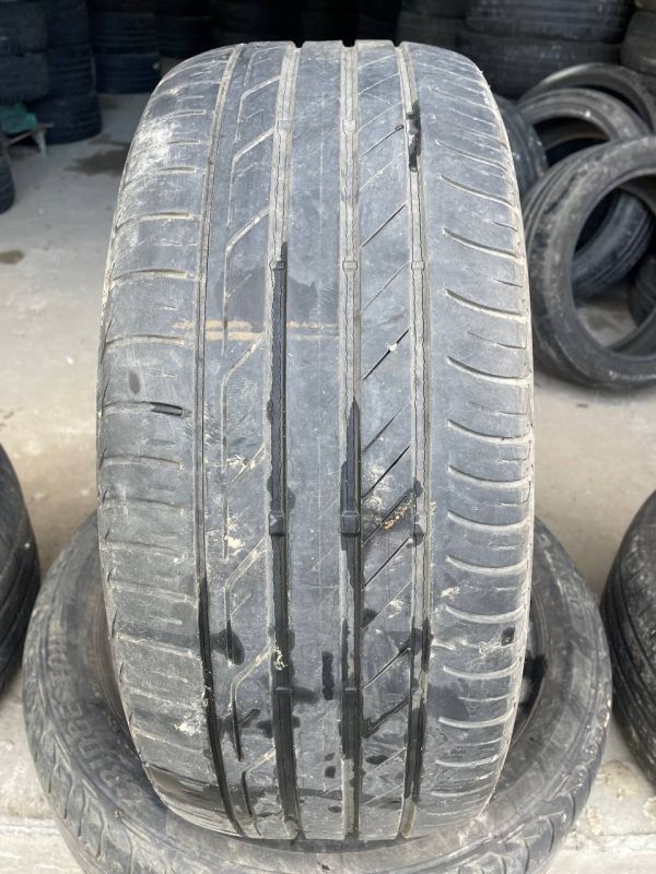 Шини пара Bridgestone 225/45 r17 літо Гума