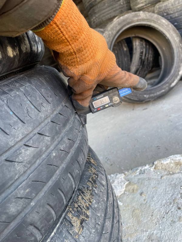 Шини комплект Continental 195/65 r15 літо Гума
