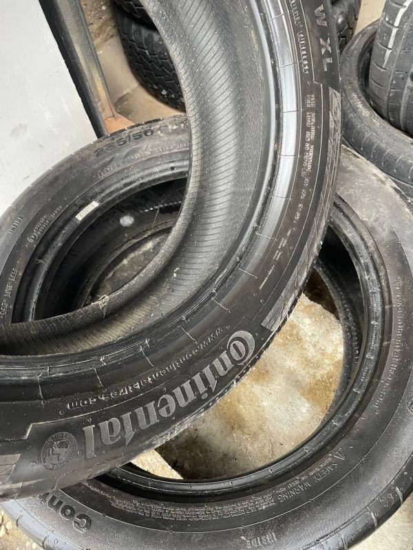 Шини пара Continental 235/50 r18 літо Гума