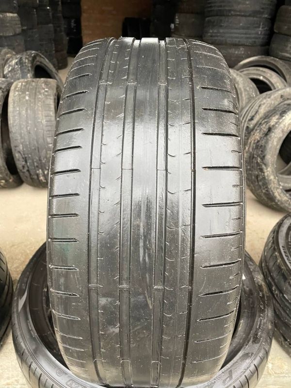 Шини пара Pirelli 245/35 r20 літо Гума