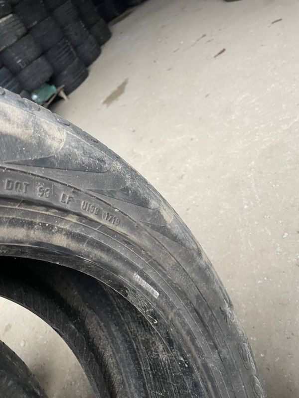 Шина одіночка Pirelli 235/50 r19 літо Гума