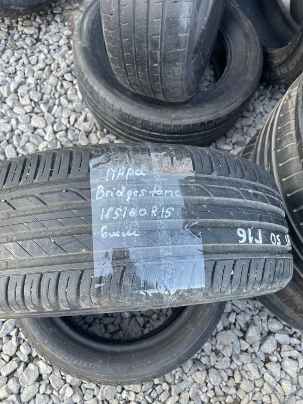 Шини пара Bridgestone 185/60 r15 літо Гума
