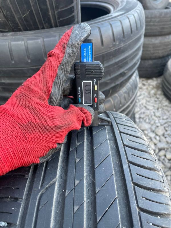 Шини пара Bridgestone 185/60 r15 літо Гума