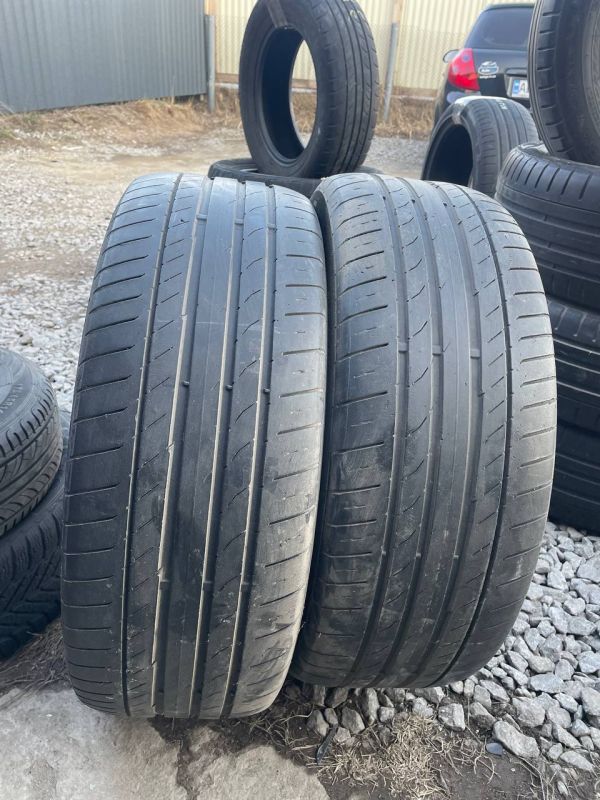 Шини пара Continental 235/55 r19 літо Гума