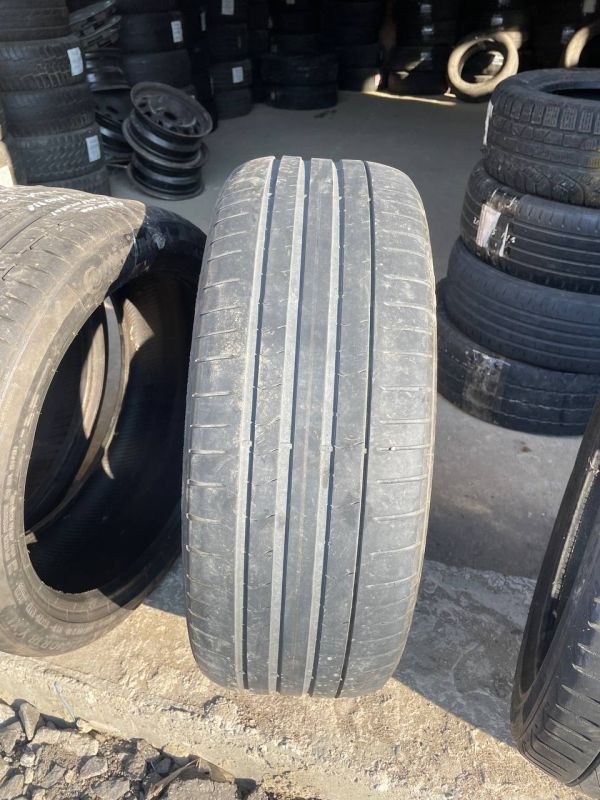 Шина одіночка Pirelli 225/40 r20 літо Гума