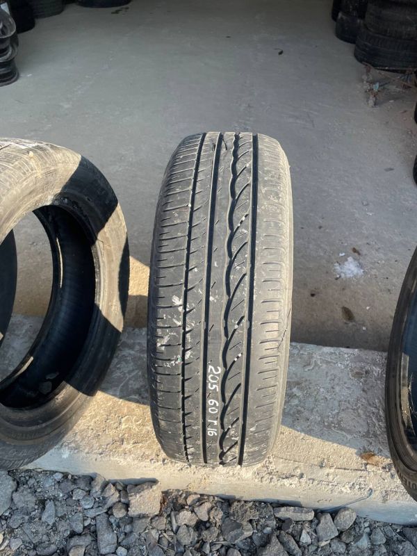 Шина одіночка Bridgestone 205/60 r16 Lito