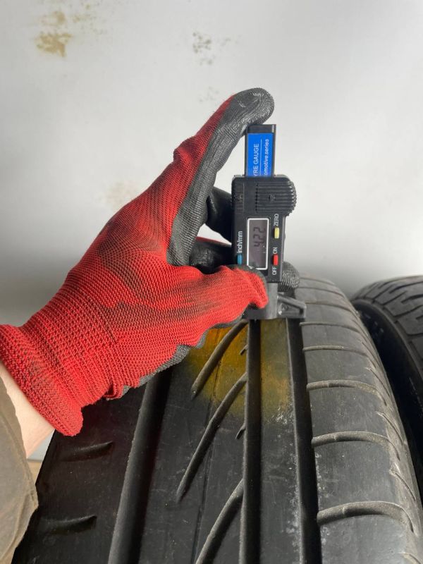Шини пара Continental 195/55 r15 літо Гума