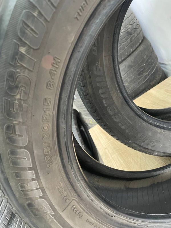 Шини пара Bridgestone 185/60 r15 літо Гума