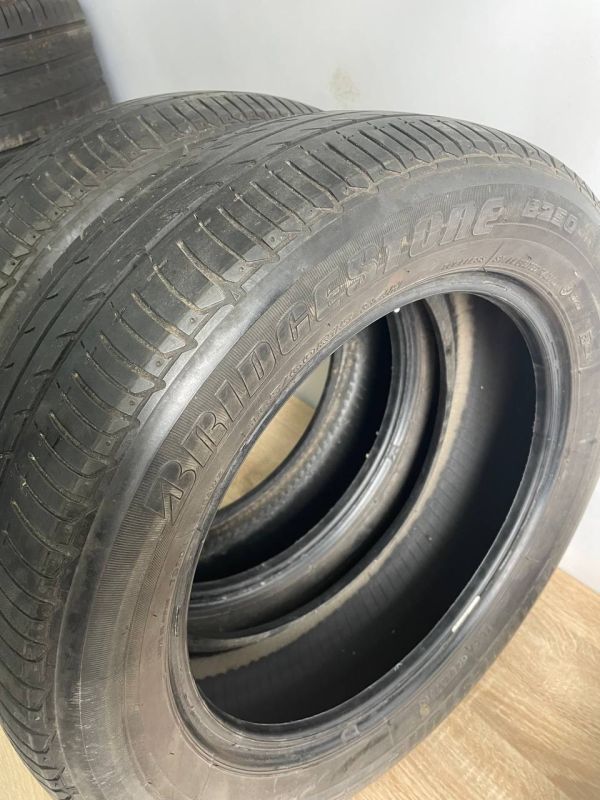 Шини пара Bridgestone 185/60 r15 літо Гума