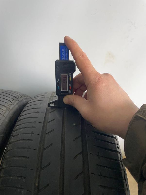 Шини пара Bridgestone 185/60 r15 літо Гума