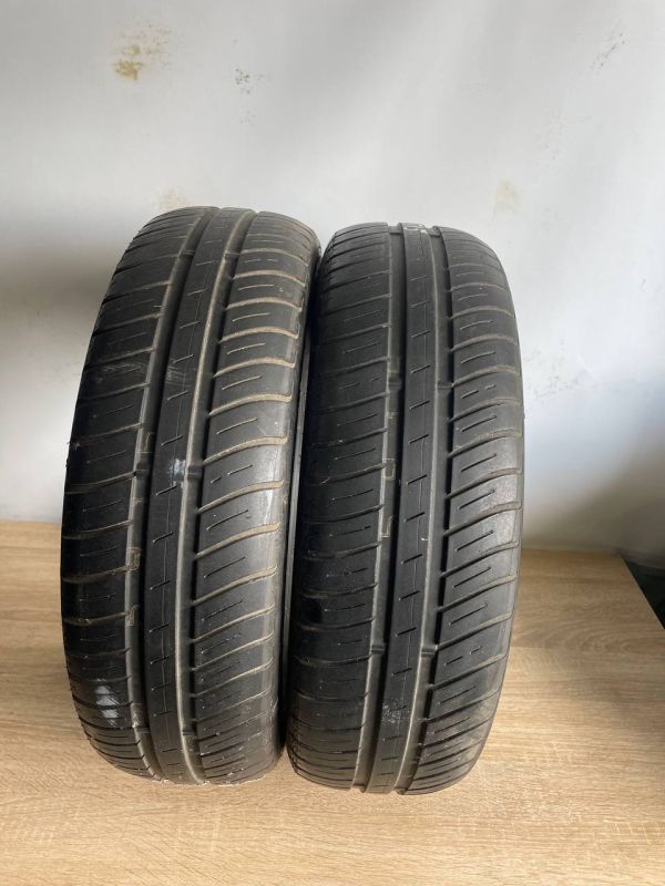 Шини пара Dunlop 175/65 r15 літо Гума