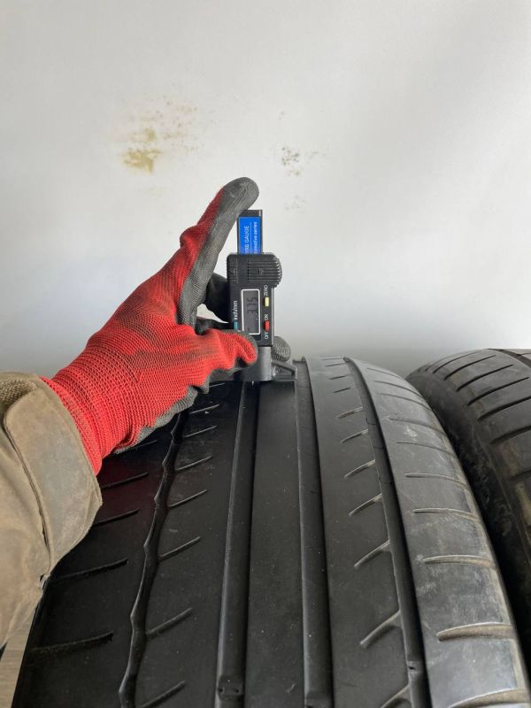Шини пара Michelin 225/50 r16 літо Гума
