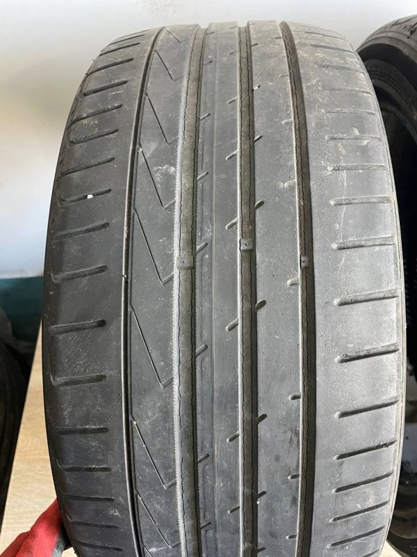 Шини пара Hankook 225/45 r17 літо Гума