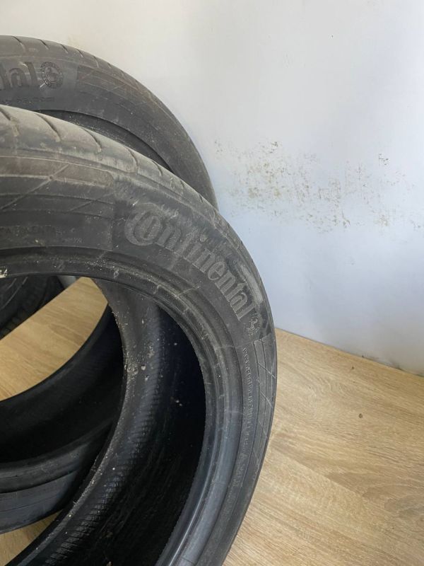 Шини пара Continental 235/45 r17 літо Гума
