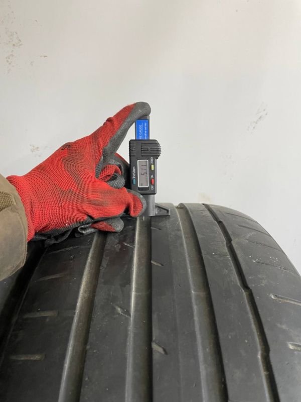 Шини пара Hankook 255/45 r19 літо Гума