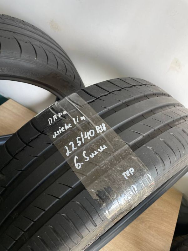 Шини пара Michelin 225/40 r18 літо Гума