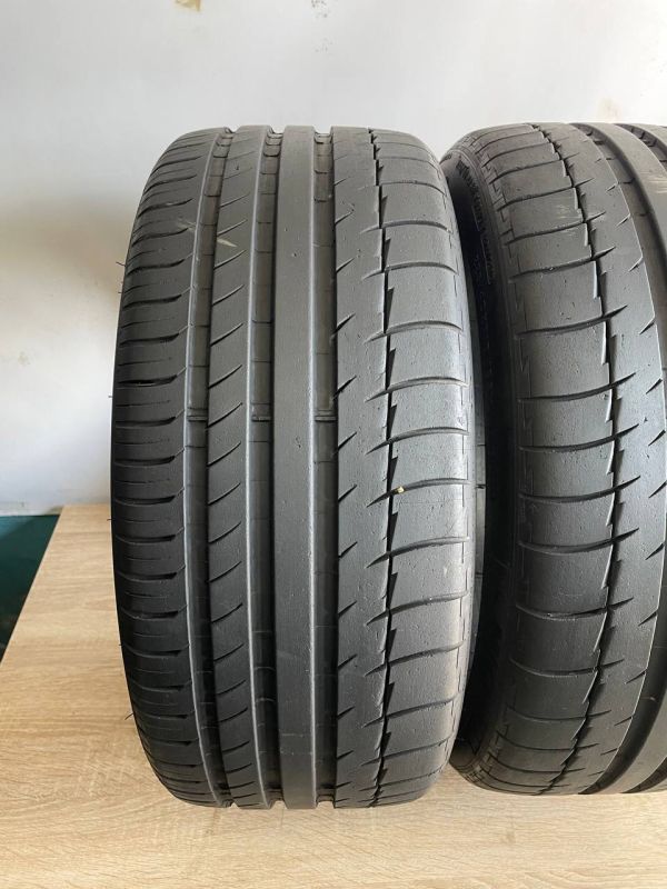 Шини пара Michelin 225/40 r18 літо Гума