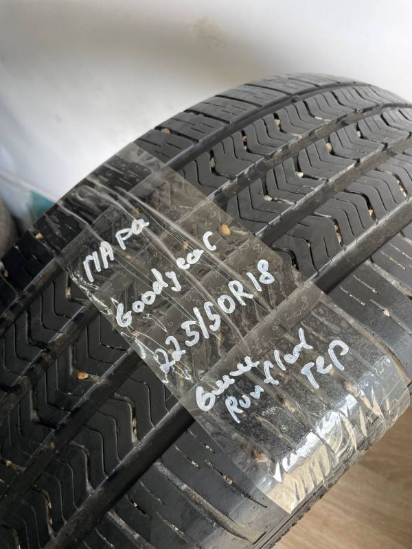 Шини пара Goodyear 225/50 r18 літо Гума