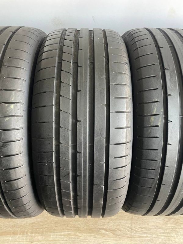 Шини комплект Dunlop 225/45 r17 літо Гума