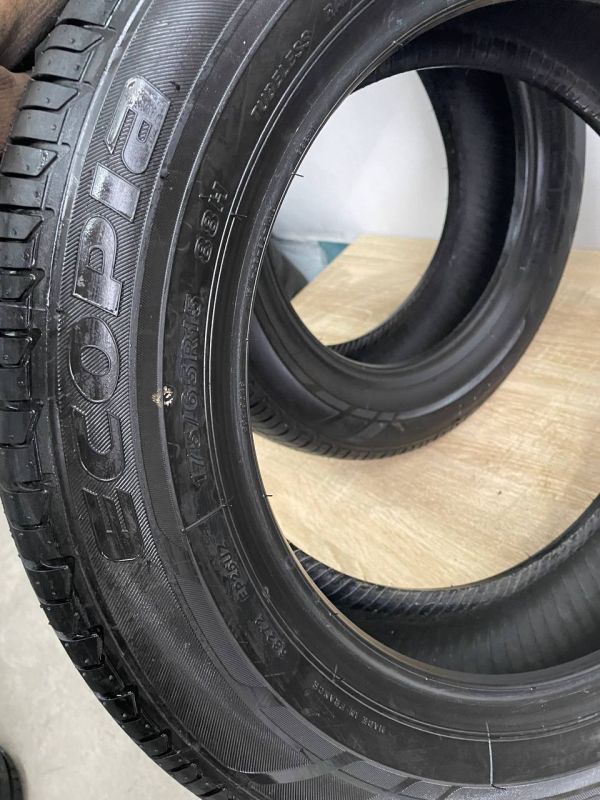 Шини пара Bridgestone 175/65 r15 літо Гума