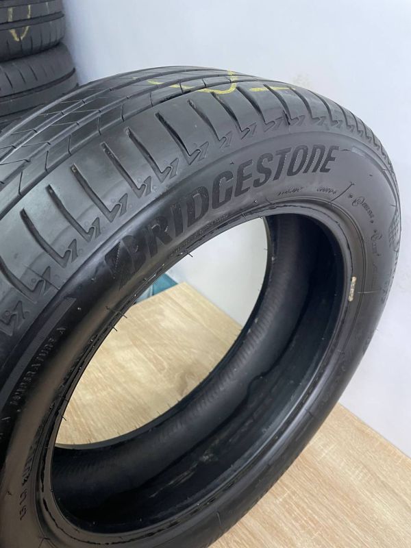 Шини пара Bridgestone 195/55 r16 літо Гума