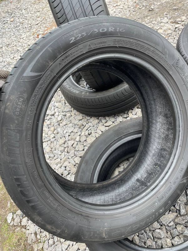 Шини пара Michelin 225/50 r16 літо Гума