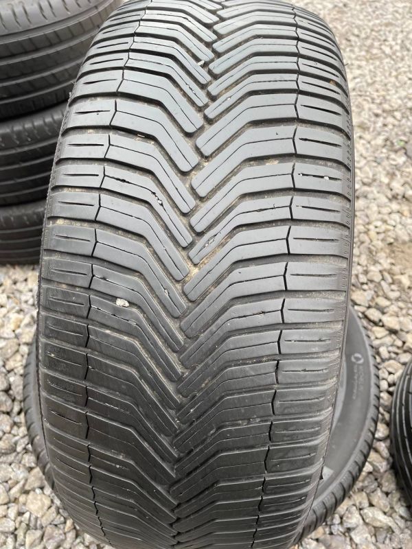 Шини пара Michelin 235/55 r18 літо Гума