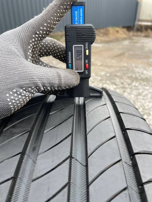 Шини комплект або пара Michelin 205/55 r19 літо Гума