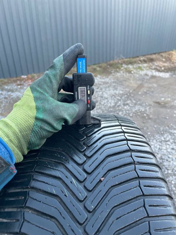 Шини комплект Michelin 215/55 r18 літо Гума