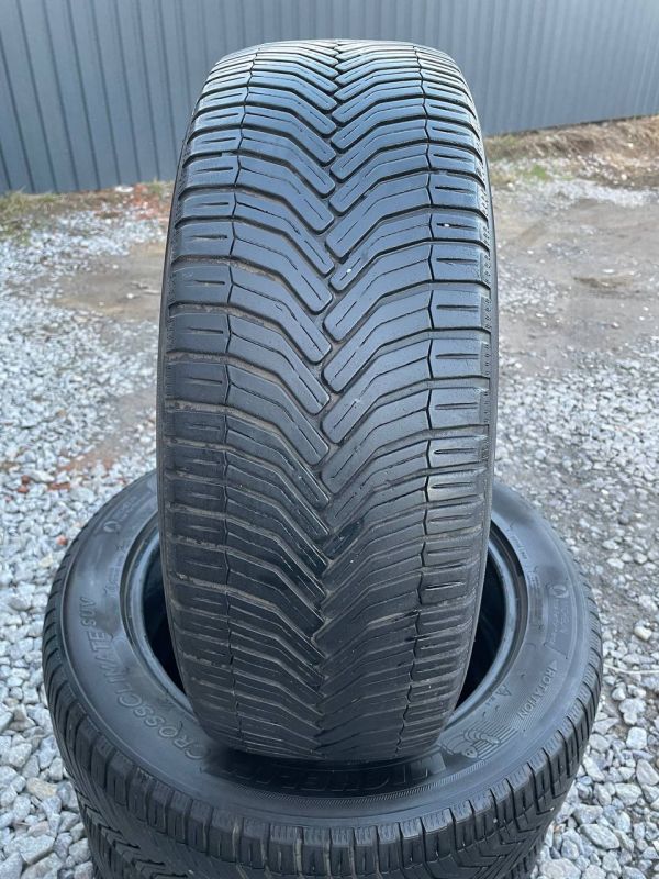 Шини комплект Michelin 215/55 r18 літо Гума