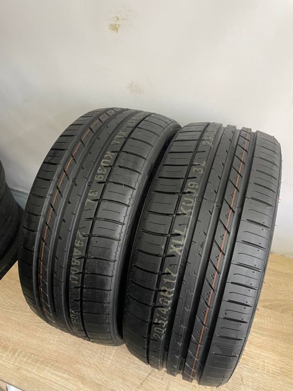 Шини пара Kumho 205/40 r17 літо Гума