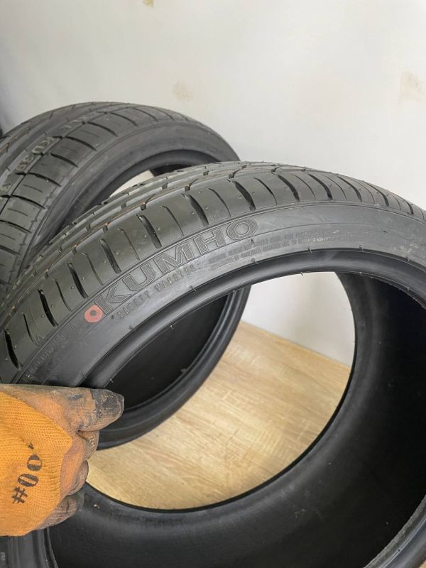 Шини пара Kumho 205/40 r17 літо Гума