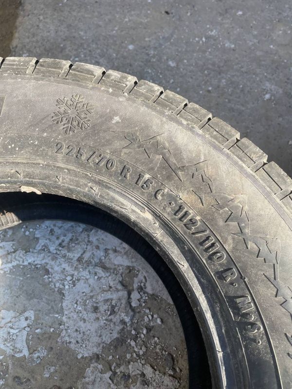 Шини пара 225/70 r15c Гума