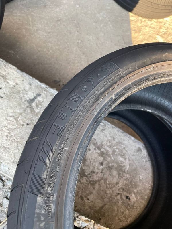 Шини пара Fulda 245/40 r18 літо Гума