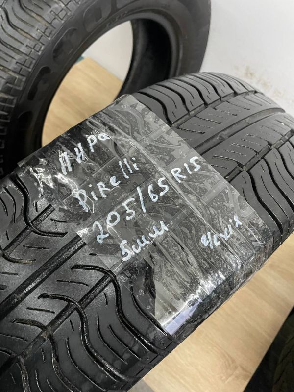 Шини пара Pirelli 205/65 r15 літо Гума