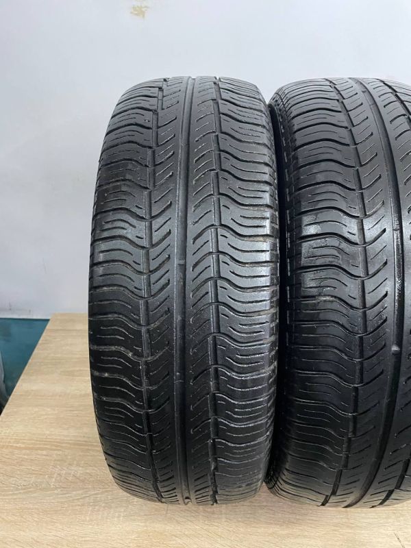 Шини пара Pirelli 205/65 r15 літо Гума