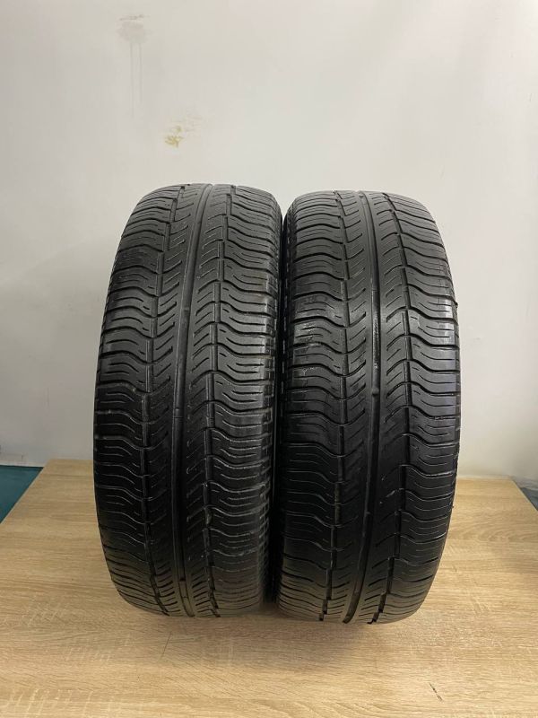 Шини пара Pirelli 205/65 r15 літо Гума
