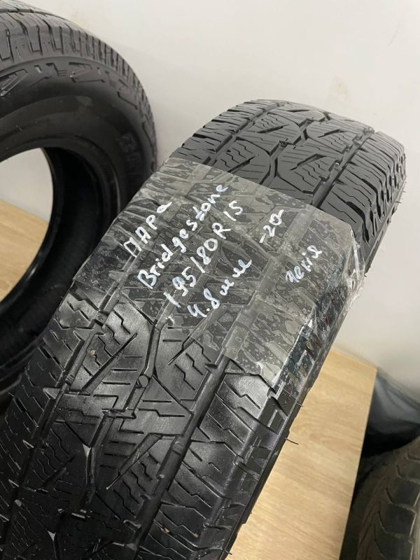 Шини пара Bridgestone 195/80 r15 літо Гума