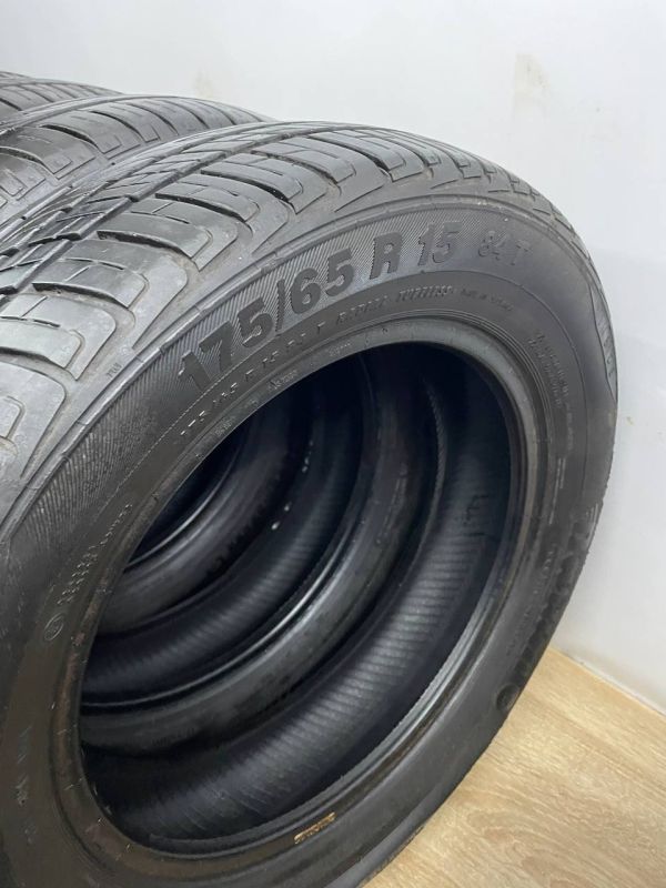 Шини комплект Barum 175/65 r15 літо Гума